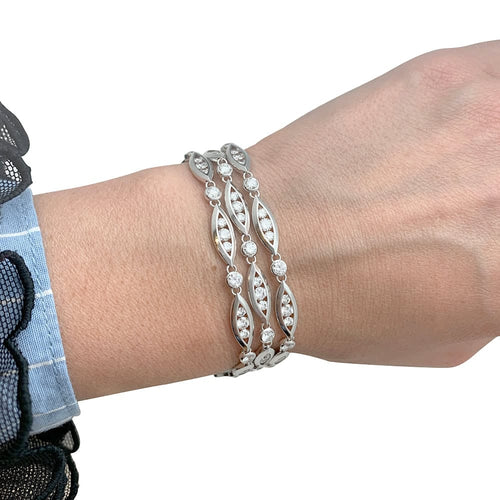 Bracelet Chaumet Classique - Bracelet en or blanc 750 serti de diamants 58 Facettes 23683