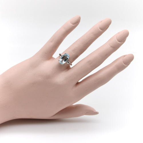 Bague 53 Amsterdam SAUER - Bague vintage en or blanc 18k avec aigue-marine et diamants 58 Facettes A20062