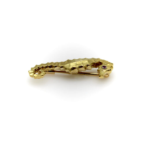 Broche Cartier - Broche hippocampe vintage en or jaune 18 ct et rubis 58 Facettes