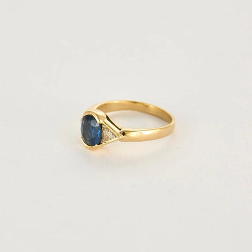 Bague 52.5 Bague en or jaune 18K avec saphir 1,15 ct et diamants troïdia 58 Facettes COL2959
