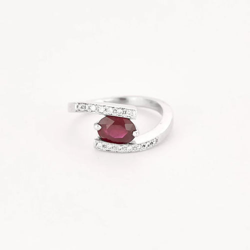 Bague 53 Bague mouvementée en or blanc 18K avec rubis et diamants 58 Facettes GU267