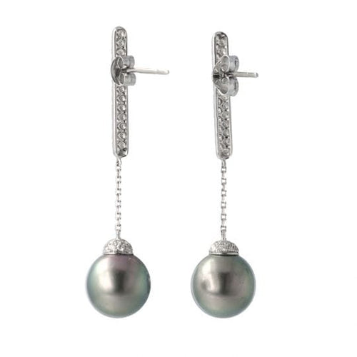 Boucles d'oreilles Boucles d'oreilles en or blanc 18K avec perles et diamants 58 Facettes 3922