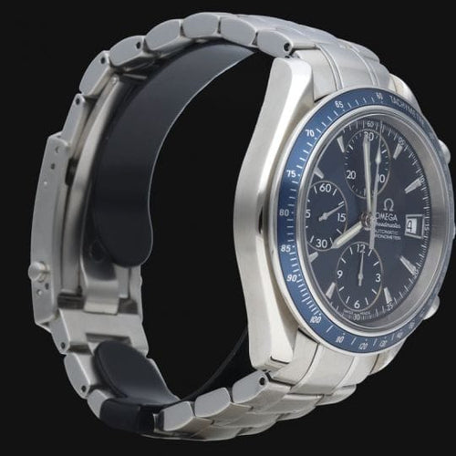 Montre Omega Speedmaster - Montre chronographe Date en acier 58 Facettes MT45070