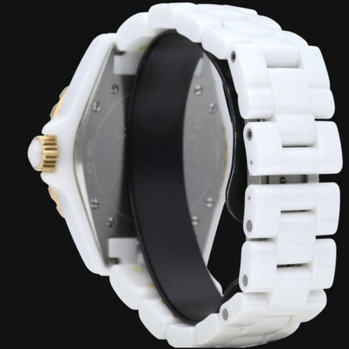 Montre Chanel J12 - Montre 38 mm en céramique avec cadran diamants 58 Facettes MT44652