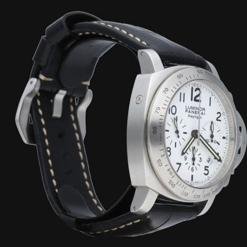 Montre Panerai Luminor Chrono Daylight - Montre automatique homme acier 44 mm 58 Facettes MT44829