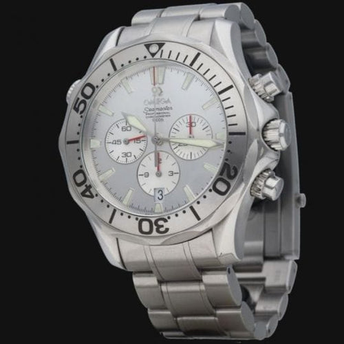 Montre Omega Speedmaster - Montre chronographe Date en acier 42 mm 58 Facettes MT40780