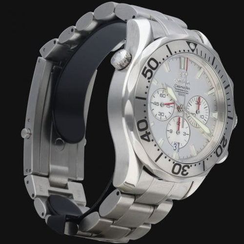 Montre Omega Speedmaster - Montre chronographe Date en acier 42 mm 58 Facettes MT40780