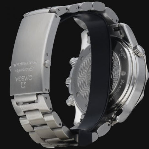 Montre Omega Speedmaster - Montre chronographe Date en acier 42 mm 58 Facettes MT40780