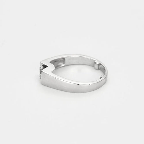 Bague 58 Bague solitaire en or blanc et diamant 0,75 ct 58 Facettes 250304