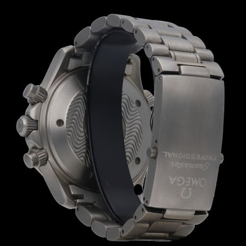 Montre Omega Seamaster Diver 300M - Montre chronographe en titane 58 Facettes MT41752