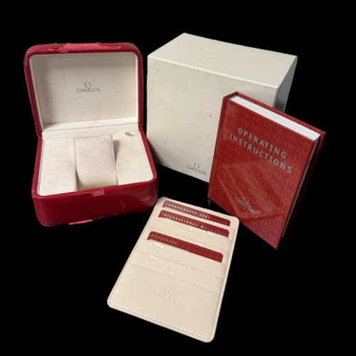 Montre Omega Speedmaster Date - Montre chronographe automatique en acier 58 Facettes MT41417