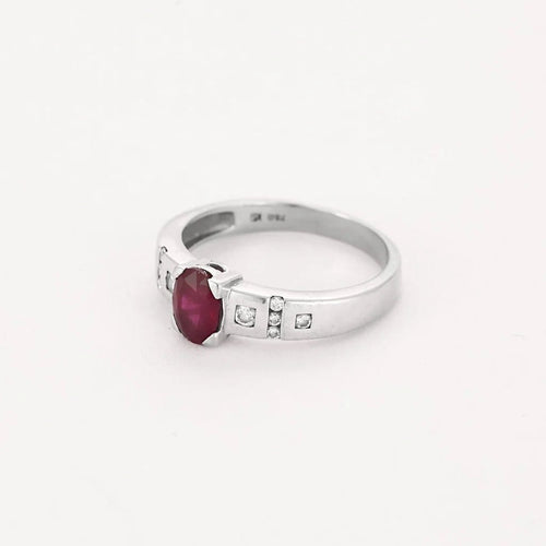 Bague 56.5 Bague or blanc, rubis et diamants 58 Facettes B250459