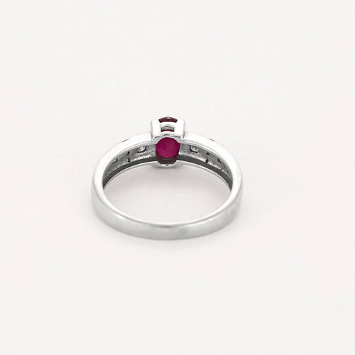 Bague 56.5 Bague or blanc, rubis et diamants 58 Facettes B250459