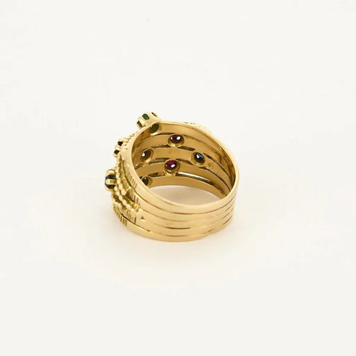 Bague 55 Bague bandeau mouvementée, or jaune, rubis, émeraudes et saphirs 58 Facettes B250458