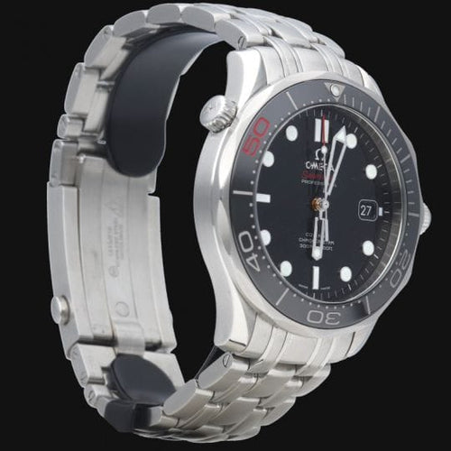 Montre Omega Seamaster Diver 300M James Bond - Montre homme automatique 58 Facettes MT43214