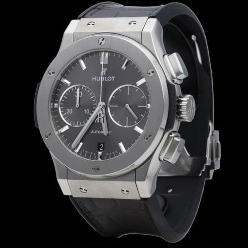 Montre Hublot Classic Fusion - Montre chronographe en titane 45 mm 58 Facettes MT43955
