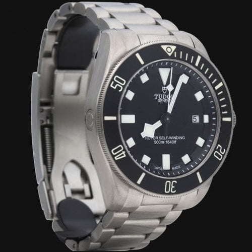 Montre Tudor Pelagos - Montre automatique homme en titane 42 mm 58 Facettes MT44211