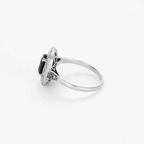 Bague 56 Bague en or blanc, saphir et diamants 58 Facettes B250363