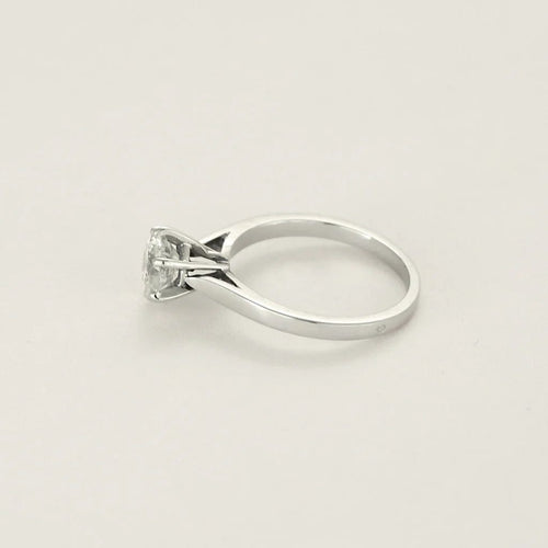 Bague 53 Solitaire en or blanc et diamant 58 Facettes B250581