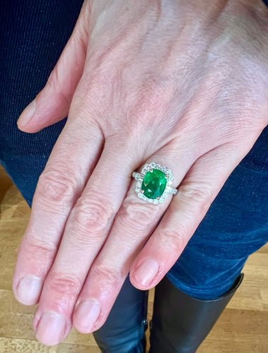 Bague 53.5 Bague Pompadour grenat tsavorite 4,54 ct et diamants en or gris 18 carats 58 Facettes B376