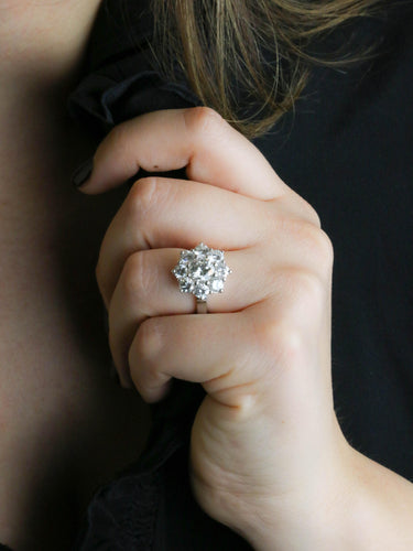 Bague 54 Bague marguerite or blanc diamants 3,90 carats 58 Facettes 1259.4