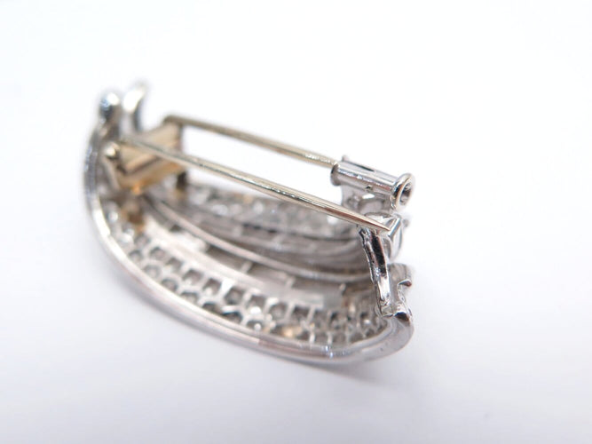 Broche broche 1960 sertie diamants baguette & ronds 9ct platine 15.4gr 58 Facettes 273027