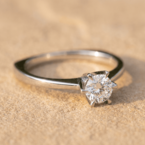 Bague 54 Solitaire - Bague en or blanc 750 avec diamant 58 Facettes 2917