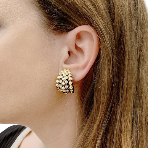 Boucles d'oreilles Boucles d'oreilles Boucheron, "Grain de raisin" en or jaune et diamants. 58 Facettes 35367