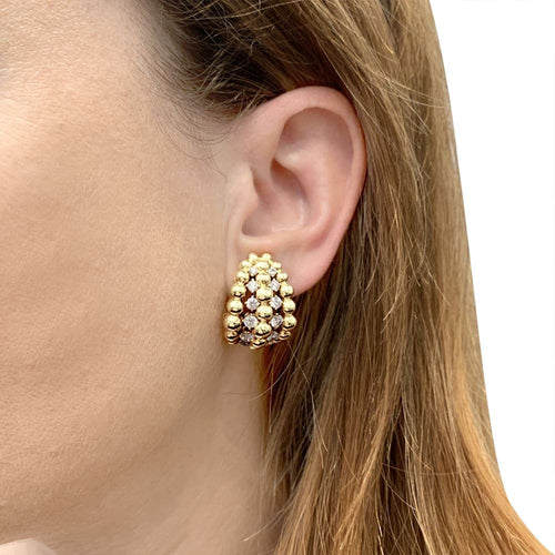 Boucles d'oreilles Boucles d'oreilles Boucheron, "Grain de raisin" en or jaune et diamants. 58 Facettes 35367