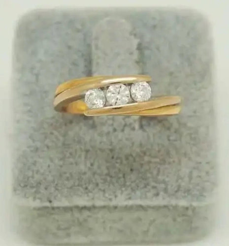 Bague 57 Bague lien en or jaune 18 carats et diamants 58 Facettes