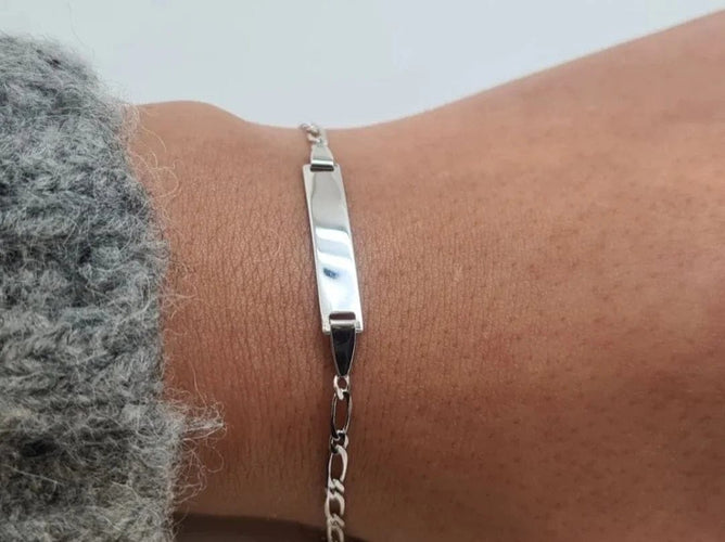 Bracelet Gourmette en or blanc 18 carats 58 Facettes