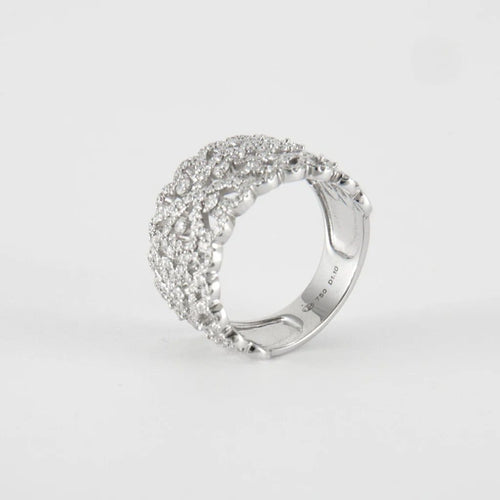 Bague 53 Bague en or blanc et diamants 58 Facettes