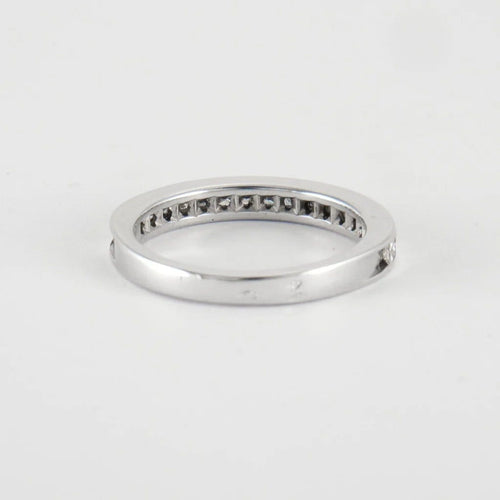 Bague 54 Bague en or blanc 18 carats et diamants 58 Facettes