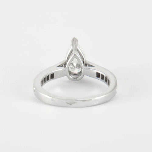 Bague 52 Bague en or blanc 18 carats et diamants 58 Facettes