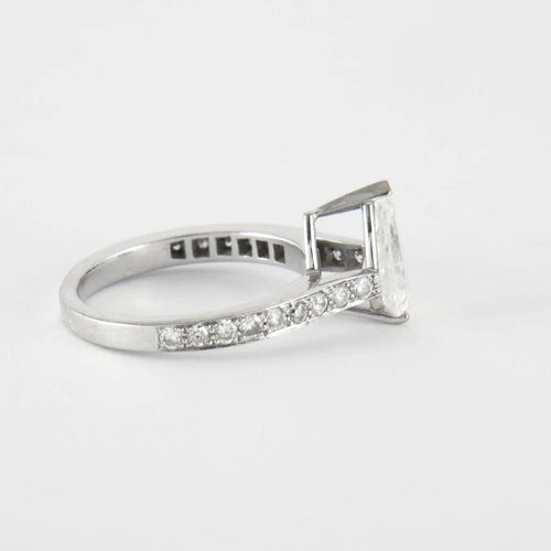 Bague 52 Bague en or blanc 18 carats et diamants 58 Facettes