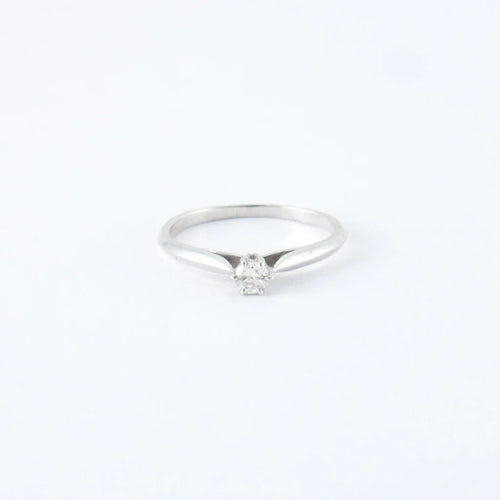 Bague 49 Bague en or blanc 18 ct et diamants 58 Facettes