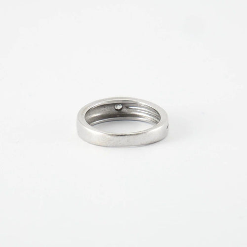 Bague 48 Bague en or blanc 18 ct et diamants 58 Facettes