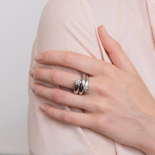 Bague 53 Bague en or blanc 18 ct sertie de diamants naturels 58 Facettes
