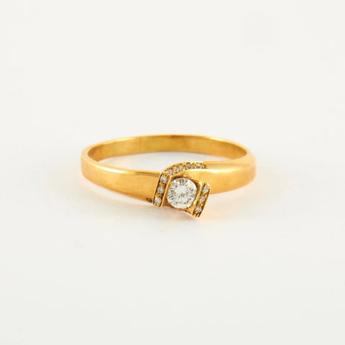 Bague 67 Bague en or jaune 18 ct et diamants 58 Facettes