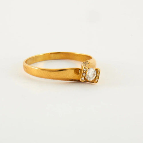 Bague 67 Bague en or jaune 18 ct et diamants 58 Facettes