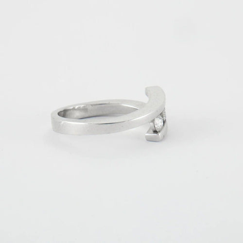Bague 54 Bague trilogie en or blanc et diamants 58 Facettes