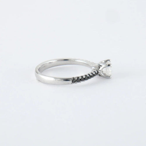 Bague 54 Bague en or blanc 14 carats, diamants noirs et blanc 58 Facettes