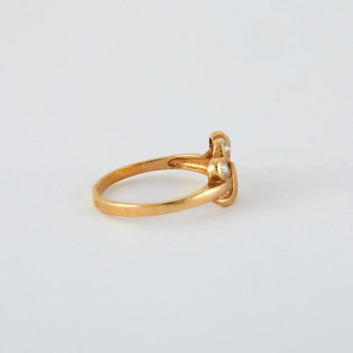 Bague 51 Bague en or jaune 18 carats et 3 diamants 58 Facettes