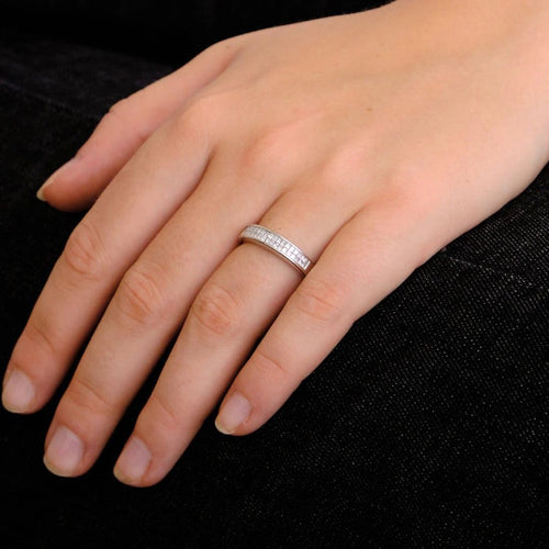 Bague 54.5 Bague en or blanc 18 carats et diamants 58 Facettes