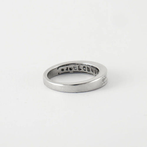 Bague 54.5 Bague en or blanc 18 carats et diamants 58 Facettes