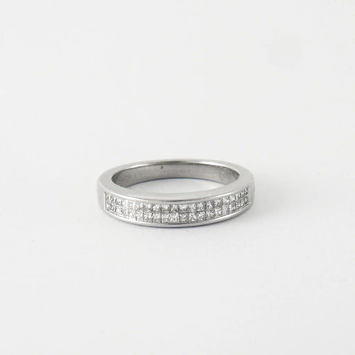 Bague 54.5 Bague en or blanc 18 carats et diamants 58 Facettes