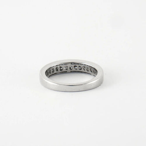 Bague 54.5 Bague en or blanc 18 carats et diamants 58 Facettes