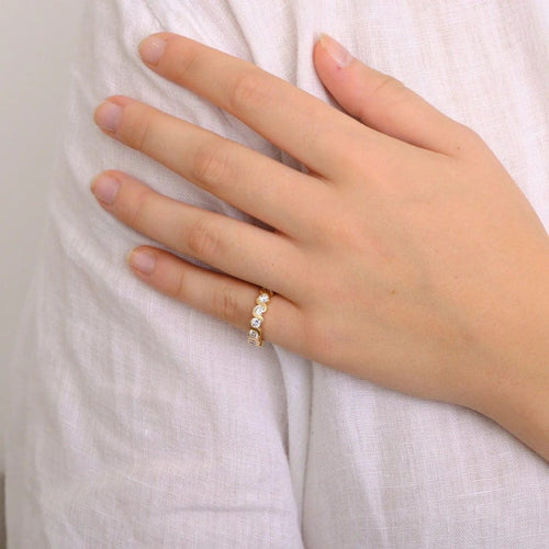 Bague 50 Bague alliance en or jaune 14 carats et diamants 58 Facettes