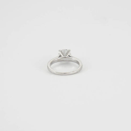 Bague 47 Bague en or blanc et diamants 1,23 ct 58 Facettes