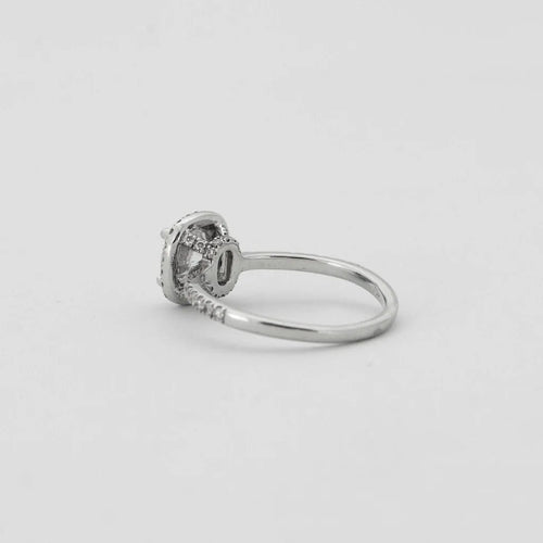 Bague 51 Bague en or blanc 18 carats et diamants 58 Facettes